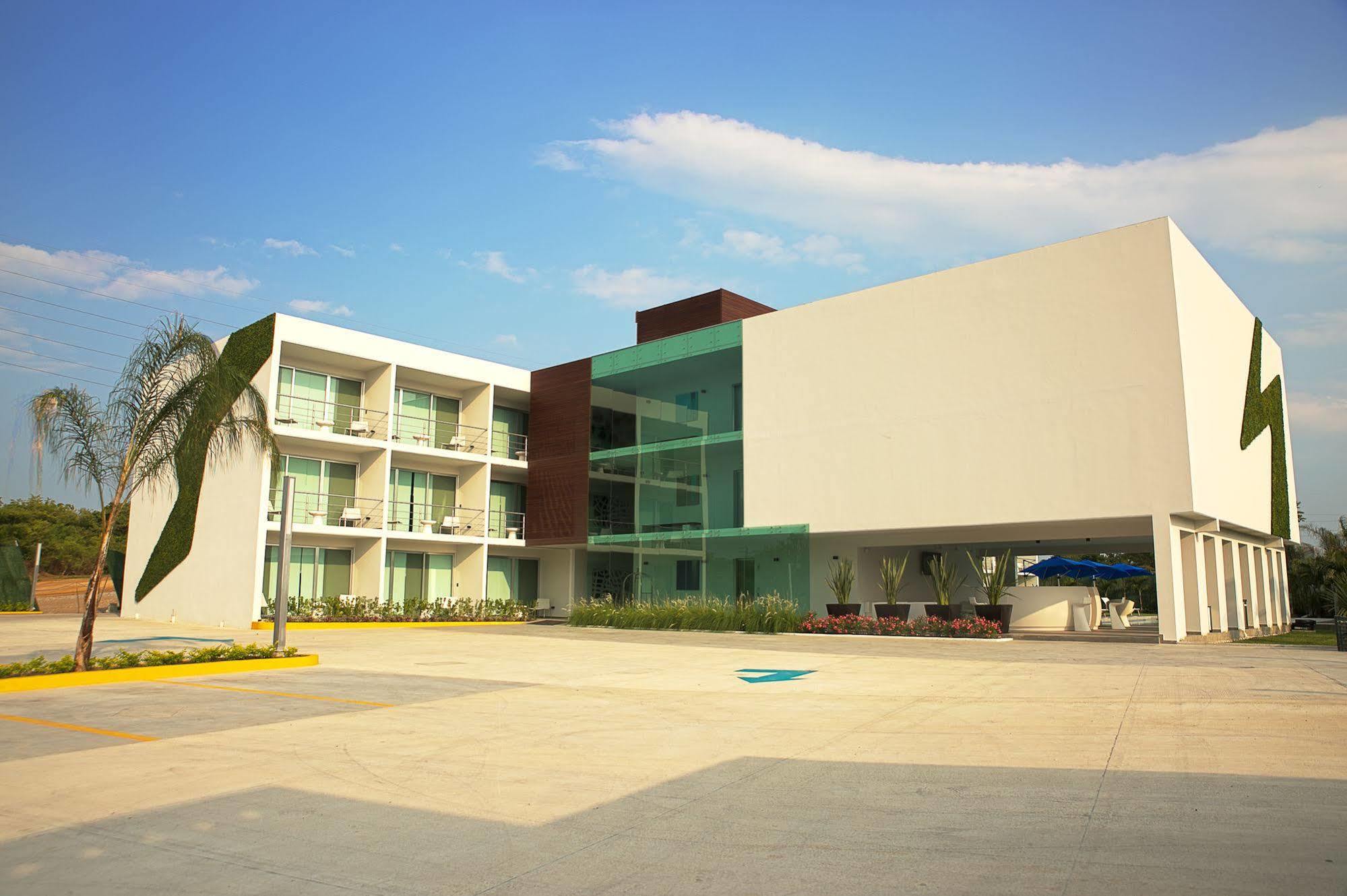 Hotel Aqua Spa & Resort Martínez de La Torre エクステリア 写真