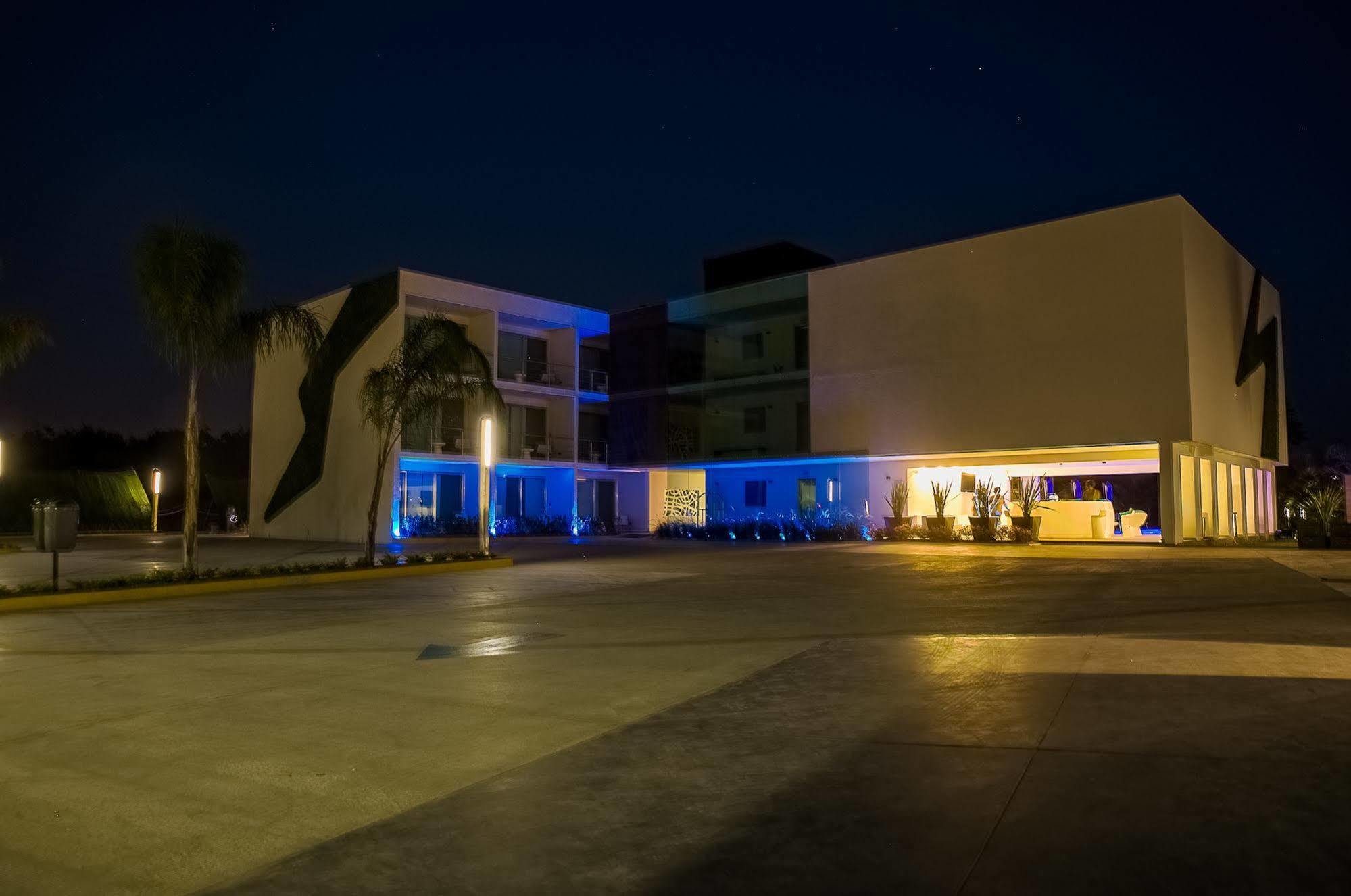 Hotel Aqua Spa & Resort Martínez de La Torre エクステリア 写真
